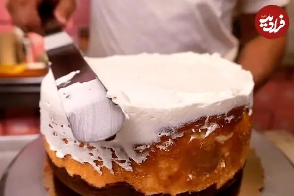 ببینید| غذای خیابانی در آمریکا؛ تهیه چیز کیک موز در نیویورک