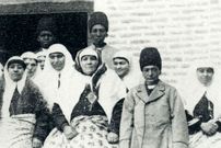 عکس؛ سفر به تاریخ؛ خواجۀ دربار ناصرالدین شاه که با یک «کنیز» کشتی گرفت