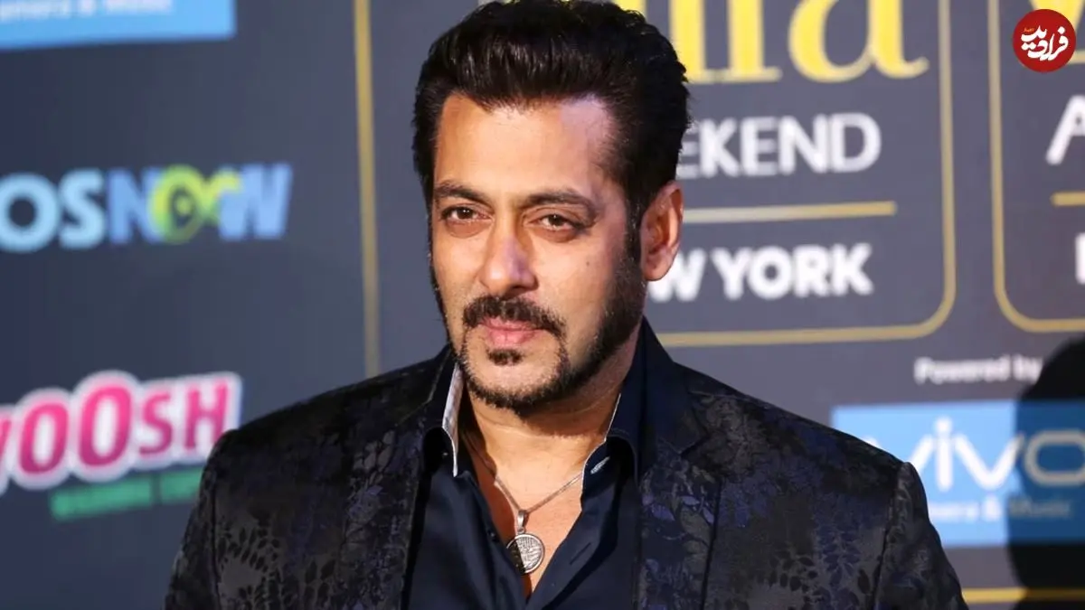 عکس| سفر در زمان؛ «سلمان خان» در یک مسابقه فوتبال در بمبئی؛ سال 1388