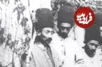 عکس| سفر زمان؛ پرداخت حقوق خدمتکاران در حیاط قصر در دوران ناصرالدین شاه