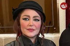 عکس| سفر زمان؛ «شقایق فراهانی» در کنار «سارا خوئینی‌ها» در پشت‌صحنۀ «کلاه پهلوی»