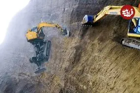 ببینید| مهارت تماشایی اپراتور ماشین آلات راهسازی در ساخت جاده در کوهستان