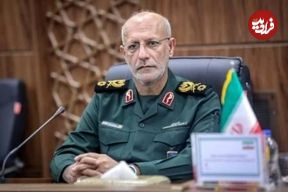 عکس؛ سفر در زمان؛ «سردار غلامرضا محرابی» در کنار همرزمان اش در جبهه؛ دهه 60