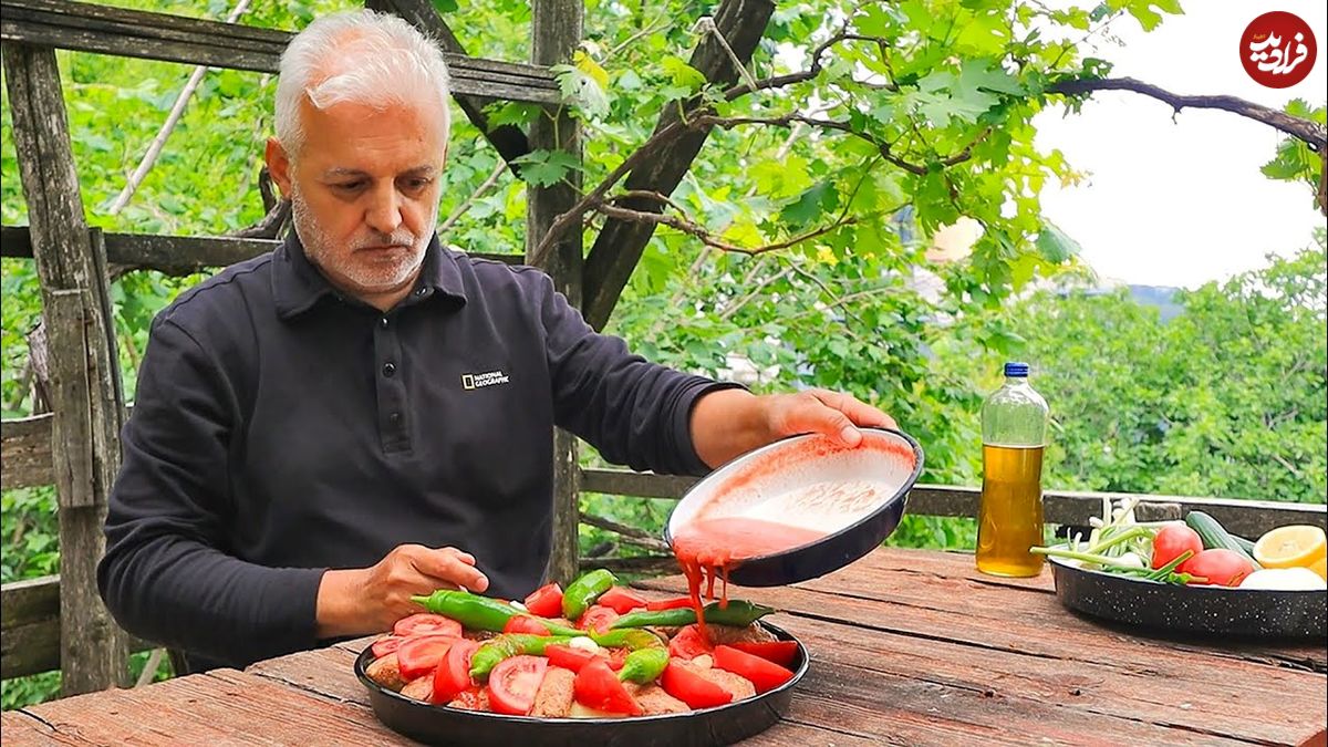 ببینید؛ غذای روستایی در ترکیه؛ پخت یک غذای متفاو با برنج، کنگر و گوشت