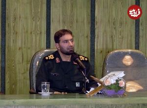 عکس؛ سفر در زمان؛ «پدر صنعت موشکی ایران» در حال آموزش رزمنده ها در جبهه؛ دهه 60