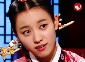 عکس| سفر زمان؛ تیپ و چهرۀ «دونگ‌یی» در فیلم کره‌ای «زیبایی درون»؛ سال 1393