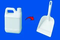 ببینید| نحوه ساخت یک خاک انداز با استفاده از ظرف پلاستیکی قدیمی