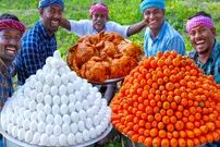 ببینید| غذای روستایی در هند؛ پخت املت با تخم مرغ، هویج و مرغ در طبیعت روستا