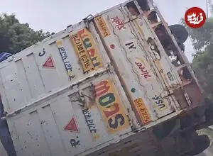 ببینید| لحظه واژگونی کامیون پس از برخورد با شاسی‌بلند