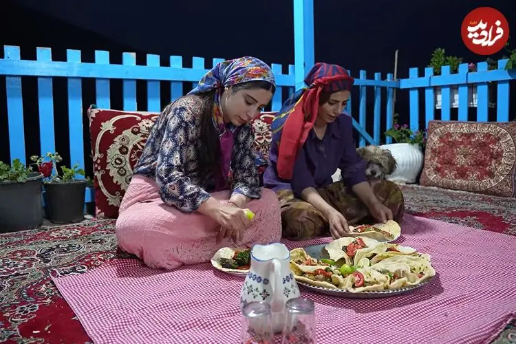 ببینید| غذای روستایی در ایران؛ پخت ران بره و نان تافتون در طبیعت کوهستانی روستا