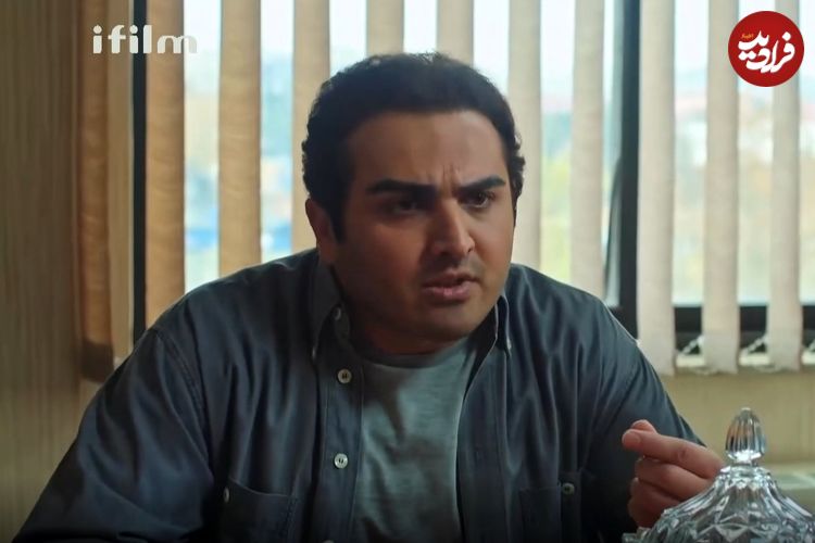 عکس| سفر در زمان؛ «مسعود تابش» سریال بچه مهندس 3 در کودکی در کنار پدرش؛ سال 1360