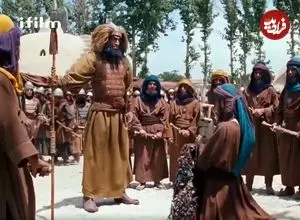 عکس| سفر در زمان؛ «غول بنی ضبه» سریال مختار روی سی و سه پل اصفهان؛ سال 1392