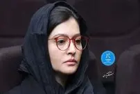 عکس| سفر زمان؛ تیپ و چهره «پردیس احمدیه» 10 سال قبل روی صحنه تئاتر