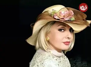 عکس| سفر در زمان؛ «گوگوش» در 20 سالگی و در حال اجرا در پاریس؛ سال 1349