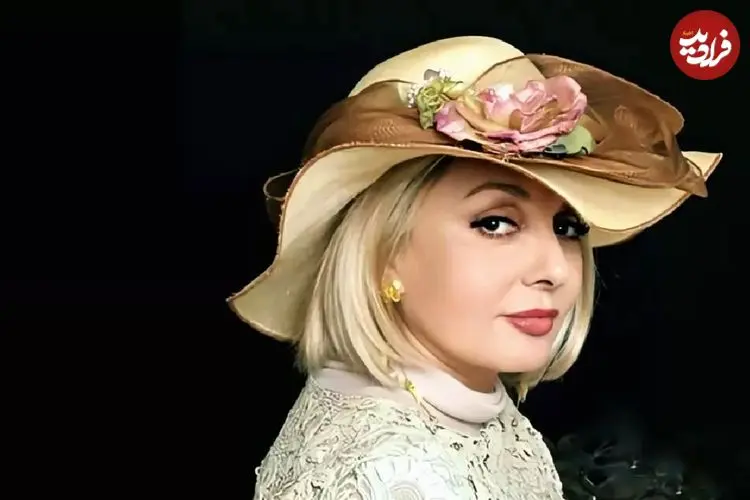 عکس| سفر در زمان؛ «گوگوش» در 20 سالگی و در حال اجرا در پاریس؛ سال 1349