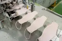 (ویدئو) فرآیند تولید ماسک های مشهور کره ای در یک کارخانه مدرن در سئول
