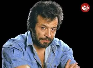 عکس| سفر در زمان؛ «ایرج قادری» در حال عکاسی کردن در خانه اش؛ دهه 60