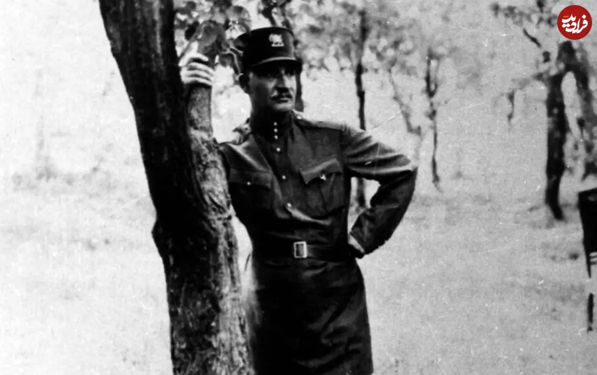 عکس| سفر در زمان؛ «رضاخان و محمدرضا پهلوی» در تخت جمشید؛ سال 1316