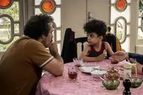 عکس| سفر در زمان؛ «سالار» سریال پایتخت 7 در پشت صحنه یک سریال دیگر