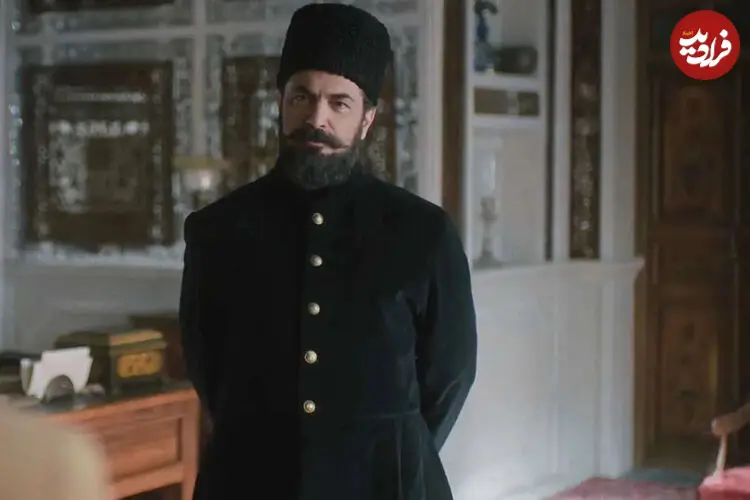 نقد قسمت اول سریال «سرخ و سیاه» با بازی پارسا پیروزفر؛ وقتی عشق با قدرت روبرو می‌شود