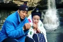 عکس| سفر به تاریخ؛ عکس یادگاری «یومیول، یوها و ملکه» در پشت‌صحنه سریال «جومونگ»