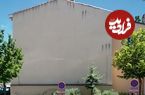 عکس؛ هنر خیابانی؛ خلاقیت هنرمند فرانسوی که دیوار یک خانه معمولی را به «منظره رو به دریا» تبدیل کرده است