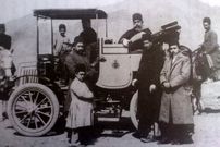 سفر در زمان؛ خاطرات مظفرالدین‌شاه: اتومبیل که سابقا فرمایش داده بودیم از بروکسل بیاورند امروز عملش را تمام کردیم که ابتیاع کرده بیاورند