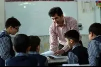(ویدئو) ویدئویی تلخ از رفتار تحقیرآمیز یک معلم با دانش‌آموزش