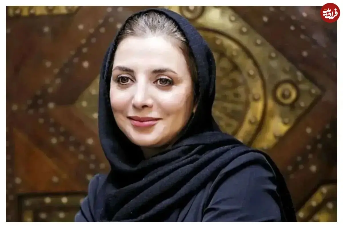 تصاویر؛ استایل شیک «رویا میرعلمی» با کت‌وشلوار سبز تیره در اکران «سینما شهر قصه»