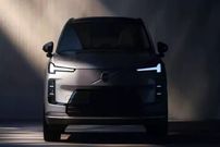تصاویر؛ معرفی ولوو XC70 مدل 2025؛ ترکیبی از قدرت، زیبایی و کارایی در یک شاسی‌ بلند لوکس