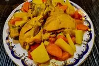 ببینید| طرز تهیه یک غذای سالم و خوشمزه با مرغ و سیب زمینی