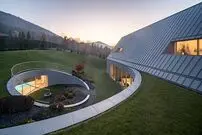 هندسۀ زیبای یک خانۀ مدرن در لهستان