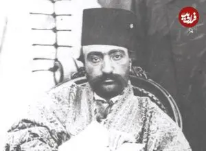 عکس| سفر زمان؛ ناصرالدین شاه و جمعی از درباریان در «حوضخانه قصر صاحبقرانیه»