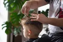 آیا کوتاه‌کردن، واقعاً رشد مو را تسریع می‌کند