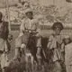 عکس| سفر زمان؛ گروهی از مردان و زنان و کودکان آذربایجانی در مزرعه؛ 135 سال قبل