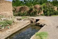 عکس| سفر به ایران قدیم؛ زنان و مردان روستایی در کنار قنات؛ 125 سال قبل