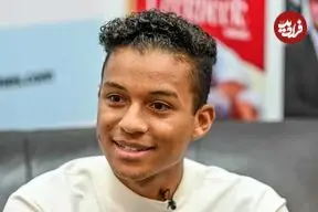 عکس| سفر در زمان؛ «جعفر جکسون، برادرزاده مایکل جکسون» در 21 سالگی در کالیفرنیا؛ سال 1396