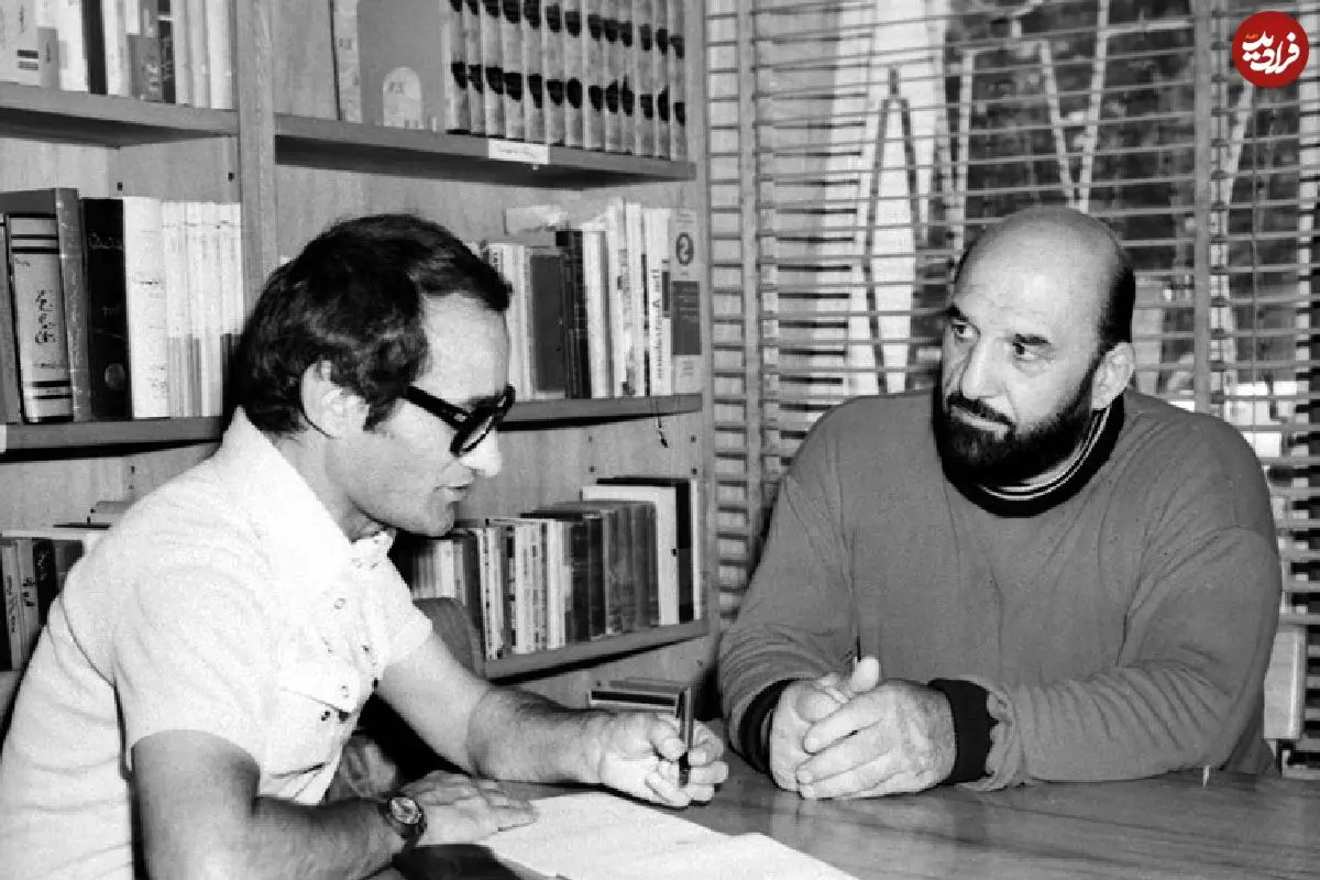 عکس| سفر در زمان؛ «شعبان بی مخ» در حال گفتگو با «ثریا»؛ سال 1333