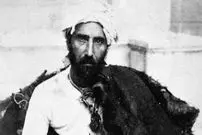 عکس| سفر در زمان؛ «میرزا رضا کرمانی، ضارب ناصرالدین‌شاه» در زندان