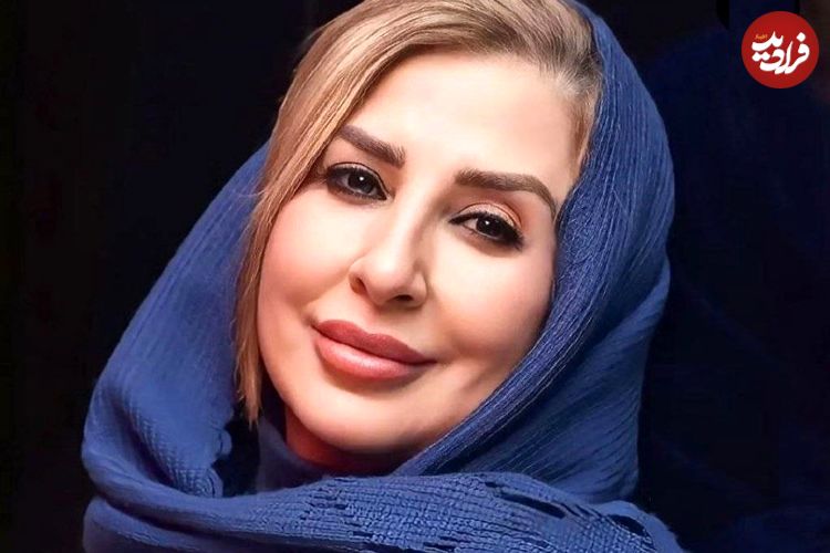 عکس؛ مرجانه گلچین با یک تیپ خاص در سن 54 سالگی