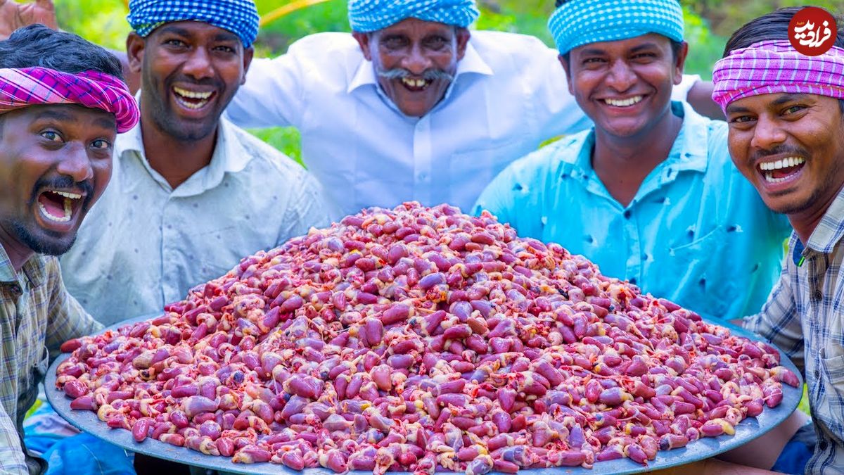 ببینید؛ غذای روستایی در هند؛ پخت یک غذای سنتی با 2000 عدد دل مرغ