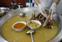 رییس اتحادیه طباخان: قیمت فعلی کله‌پاچه منطقی است؛ مردم به دلیل شرایط اقتصادی صبحانه ساده می‌خورند