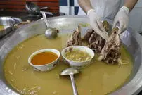 رییس اتحادیه طباخان: قیمت فعلی کله‌پاچه منطقی است؛ مردم به دلیل شرایط اقتصادی صبحانه ساده می‌خورند