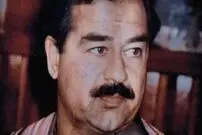 عکس| سفر زمان؛ «صدام» در کنار همسرش ساجده و فرزندان شان، عدی، قصی، رغد و رنا؛ دهه 50