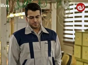 عکس| سفر در زمان؛ «جواد جوانِ» سریال بچه مهندس 3 در حال بوسه زدن بر شانه «سعید راد»