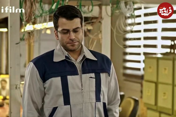 عکس| سفر در زمان؛ «جواد جوانِ» سریال بچه مهندس 3 در حال بوسه زدن بر شانه «سعید راد»