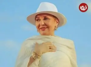 عکس| سفر به گذشته؛ گوگوش با روسری و یک سال بعد انقلاب؛ سال 1358
