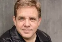 تصاویر؛ عکس های  شخصی، زندگی خصوصی و بیوگرافی برایان هاو