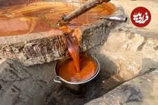 (ویدئو) فرآیند فرآوری نیشکر و تهیه شکر قهوه ای توسط روستائیان هندی