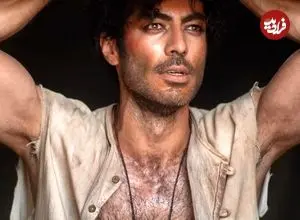 عکس| سفر در زمان؛ «رحیم نجار» سریال بامداد خمار در کنار امین تارخ؛ سال 1400